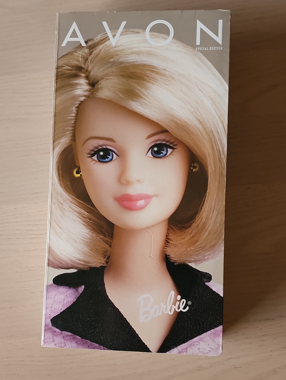 Avon Calling Vintage Special Edition Barbie Doll New In Box - Picture 3 of 5